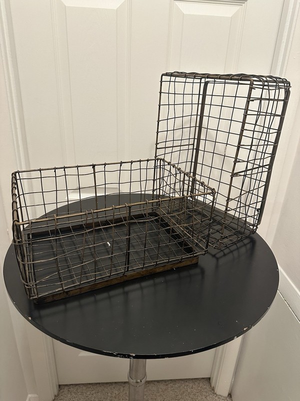 Set of 2 Metal Wire Baskets Decorative Rustic 14”L x 9.5”W x 7”H Bronze / Brass
