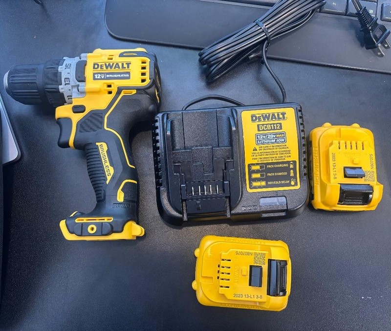DEWALT DCD701F2 12V Cordless Drill Driver Kit