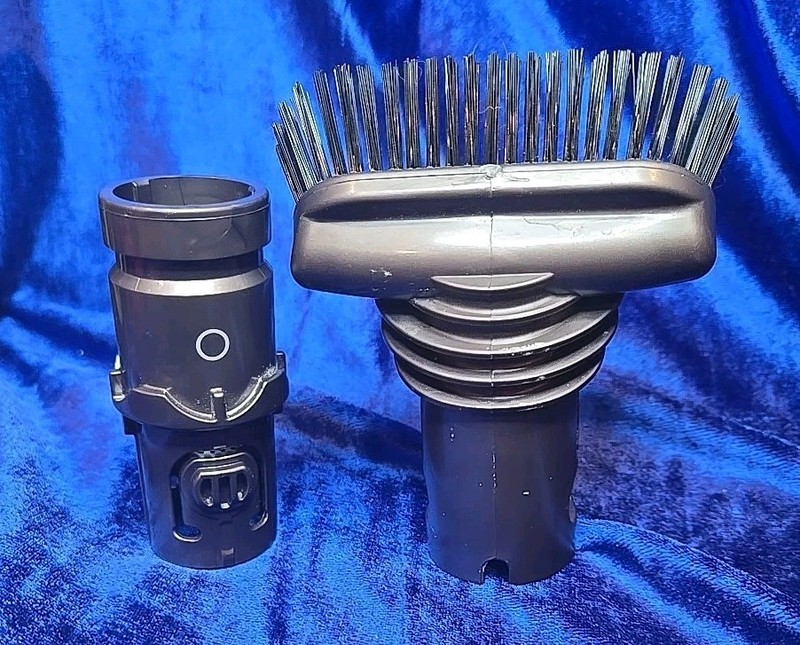 Genuine DYSON Vacuum Cleaner Stubborn Dirt Brush Tool Attachment Universal Fit