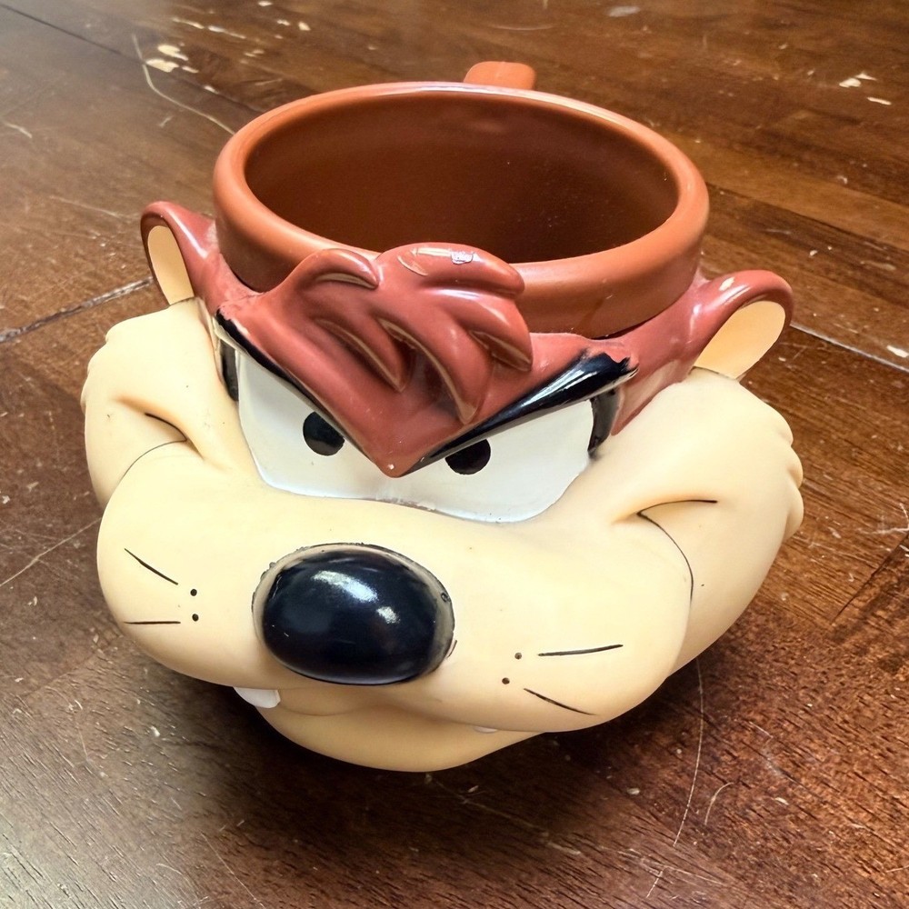 VTG Warner Bros Taz Mug Unisex OS Brown Vintage 1993 3D Character Plastic Cup