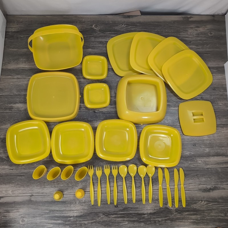 Vintage Pic-Nic-Pac Yellow Retro 32 Piece Picnic Camping Dish Set Include Case gallery