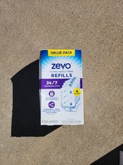 Zevo Flying Insect Trap Fly Trap 4 Refill (4 Total Cartridges) NEW TORN PACKAGE