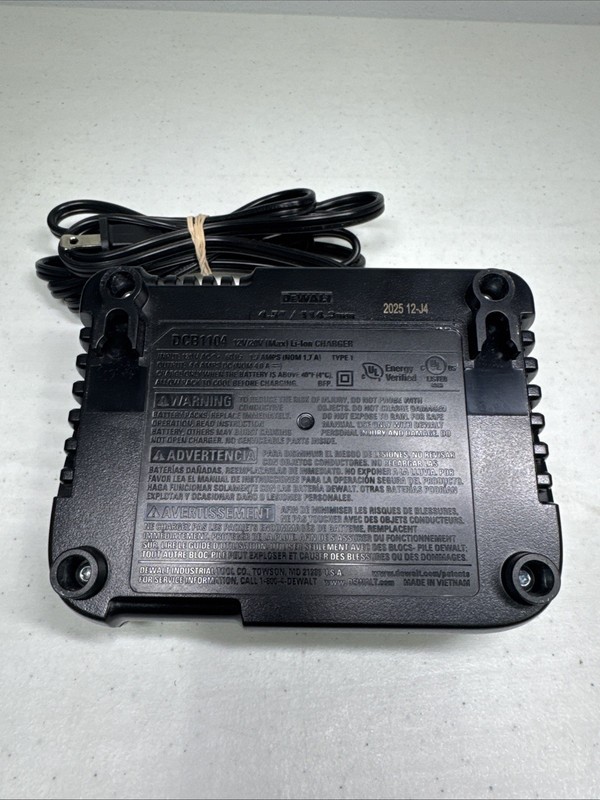 DEWALT 4 Amp Battery Charger 12V & 20V Volt MAX Li-Ion DCB1104 (OB) Tested gallery