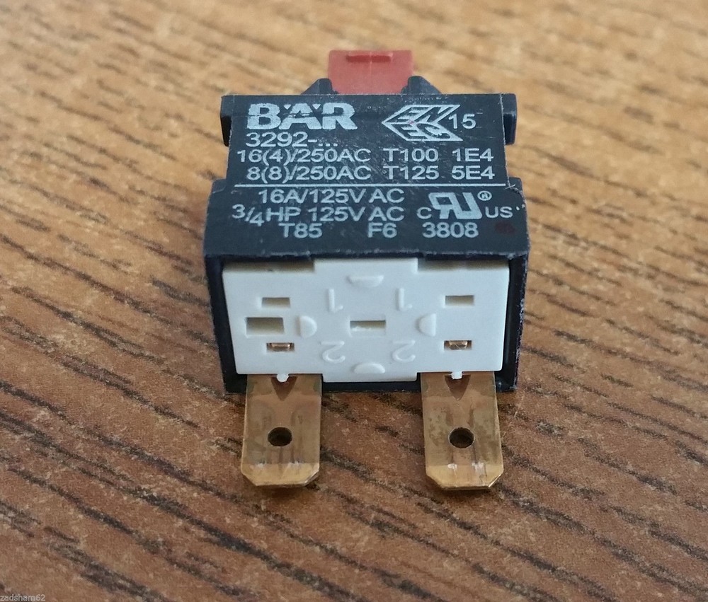 GENUINE DYSON DC17 DC18 DC24 DC25 DC39 VACUUM HANDLE SWITCH – 910971-01 – USED