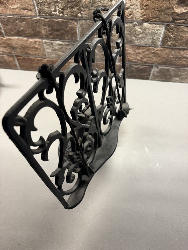 VINTAGE ORNATE CAST IRON COOKBOOK STAND HOLDS RECIPE BIBLE BOOKS TABLET 11"×10" gallery