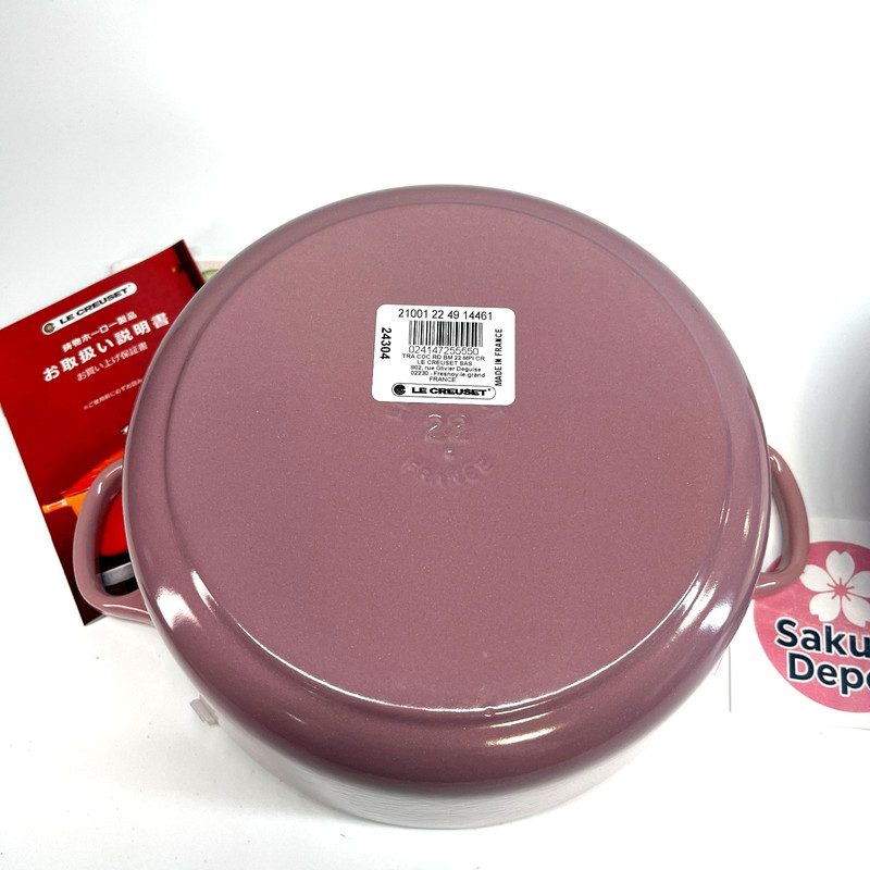 Le Creuset Cocotte Ronde 22cm Mauve Pink Enameled Cast Iron Silver Knob JPN New gallery