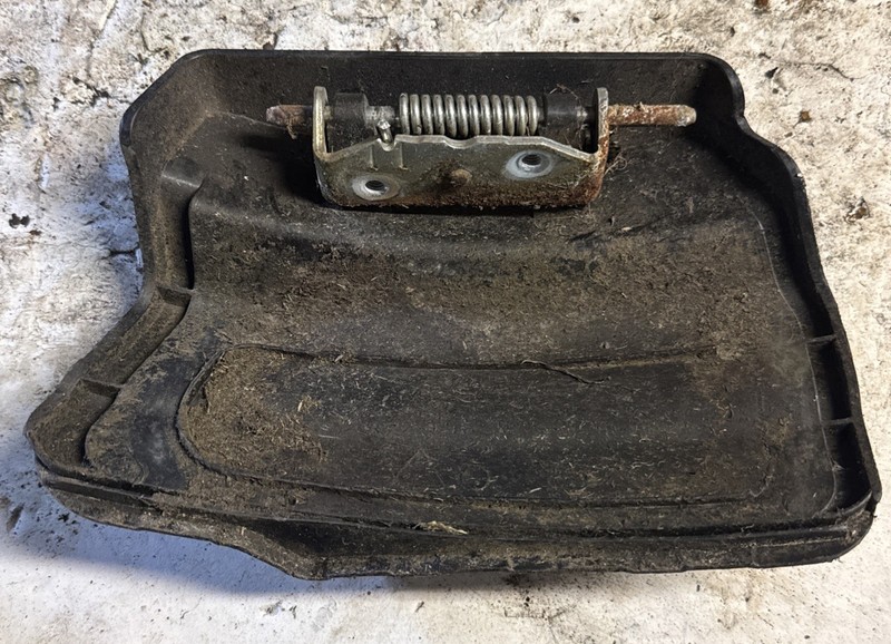 OEM Pulsar PTG1221T 21" Lawn Mower Side Discharge Chute Mulch Cover Assembly B/2 gallery