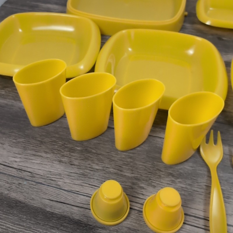 Vintage Pic-Nic-Pac Yellow Retro 32 Piece Picnic Camping Dish Set Include Case gallery
