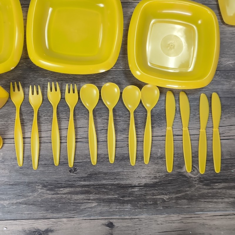 Vintage Pic-Nic-Pac Yellow Retro 32 Piece Picnic Camping Dish Set Include Case gallery