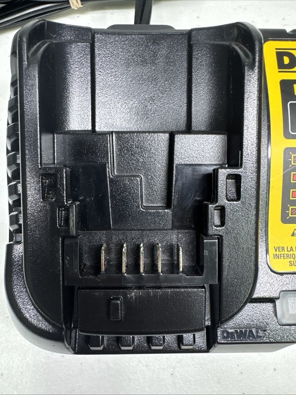 DEWALT 4 Amp Battery Charger 12V & 20V Volt MAX Li-Ion DCB1104 (OB) Tested gallery