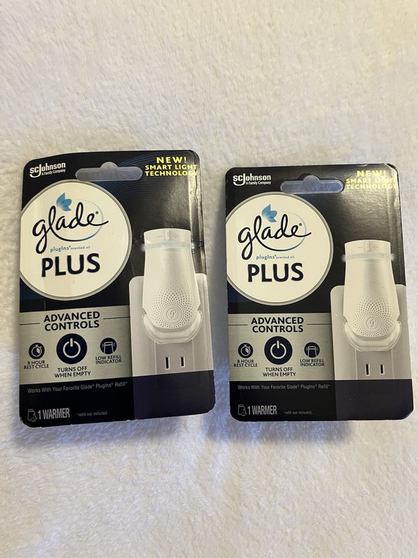 Glade PlugIns PLUS With Smart Light Technology Adv’d Controls Warmer, Lot Of 2