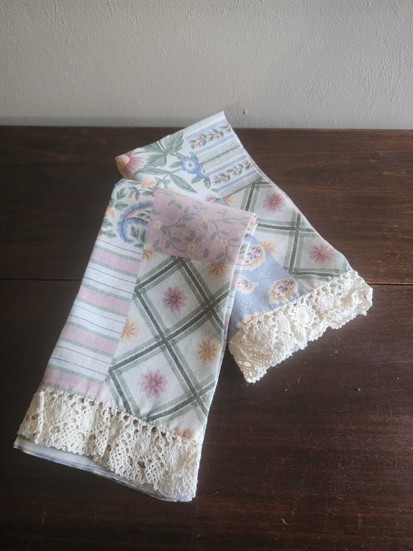 Set Of 2 Handcrafted Floral Checkered Retangle Throw Pillow Covers W/Lace Trim