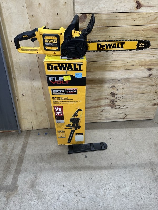 DeWalt FlexVolt 60V 16″ in Brushless Chainsaw DCCS670B (Tool Only) Open Box