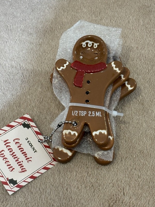New Gingerbread Man Measuring Spoons 3 Pack, 1/2 TSP, 1 TSP, 1TBSP