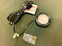 Undercabinet, curio display Light-20W Black w/10′ Power Cord & switch(1000-0546)