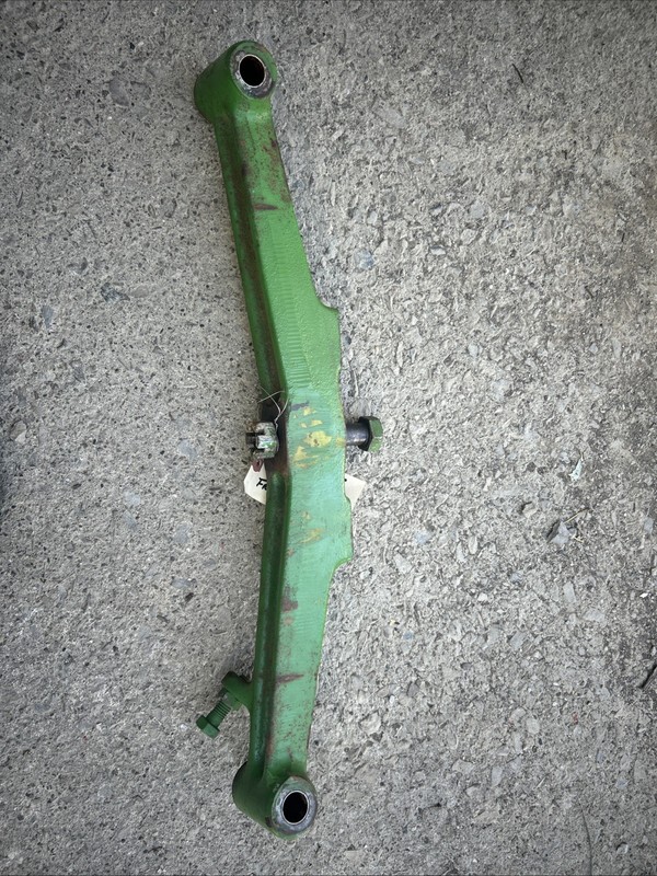 John Deere 110 Tractor TO641 Front Axle