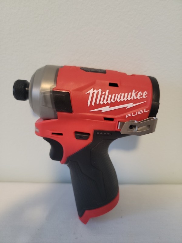 Milwaukee M12 FUEL SURGE 2551-20 1/4″ Hex Hydraulic Impact Driver – BRAND NEW