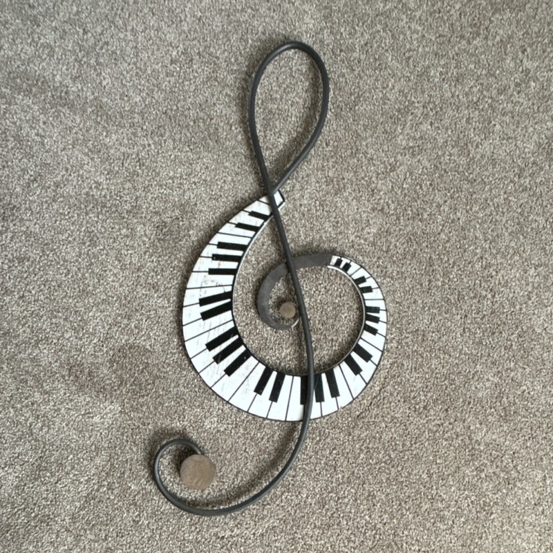 Metal Treble Clef Music Note Wall Sculpture Black White Contemporary Décor