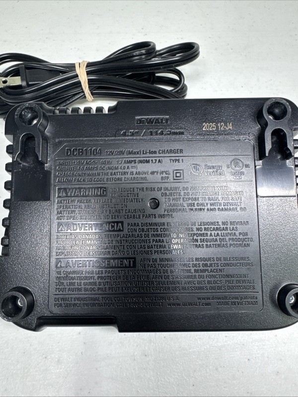 DEWALT 4 Amp Battery Charger 12V & 20V Volt MAX Li-Ion DCB1104 (OB) Tested gallery