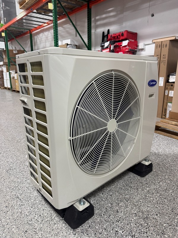 Carrier 38MURAQ30AA3 2.5 Ton Inverter Heat Pump Outdoor Unit