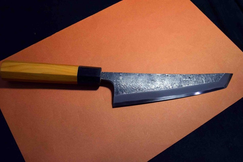 ●Japanese Chef Knife Ikyu by Itsuo Doi Blue 2 Black Sakimaru Deba 180mm F/S 3.16 gallery