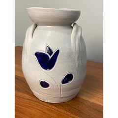 Williamsburg Pottery VA Salt Glazed Stoneware Cobalt Blue Tulip Vase 5.5″