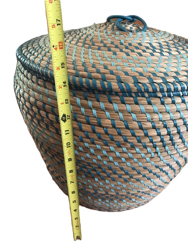 Extra Large Natural Grass Basket w/ Lid 1.5 Feet Tall X 17 Ins Wide Tight Weave gallery